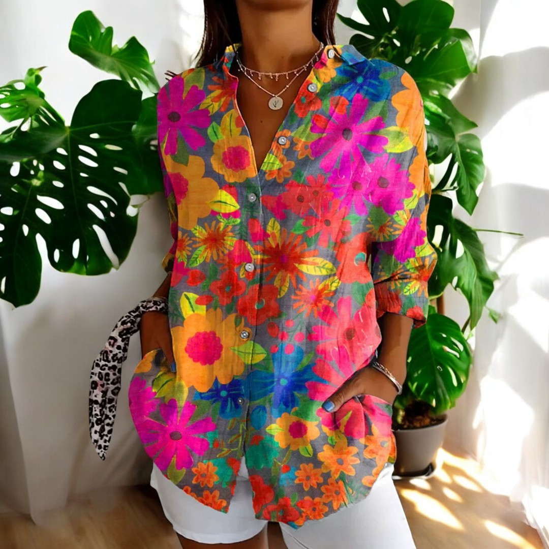 APRIL | Luchtige blouse met tropische bloemenprint