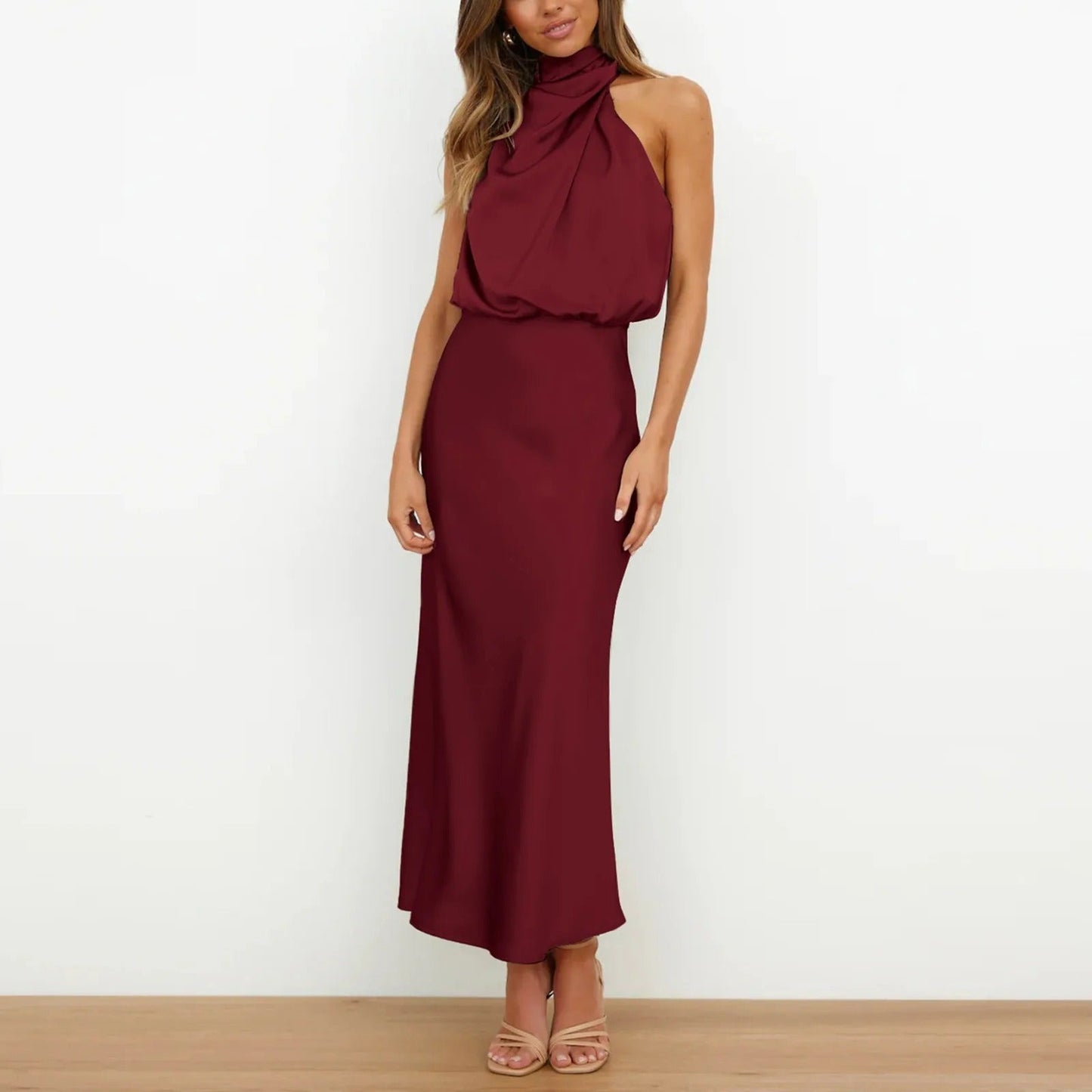 SILIA | Elegante Satijnen Halterjurk
