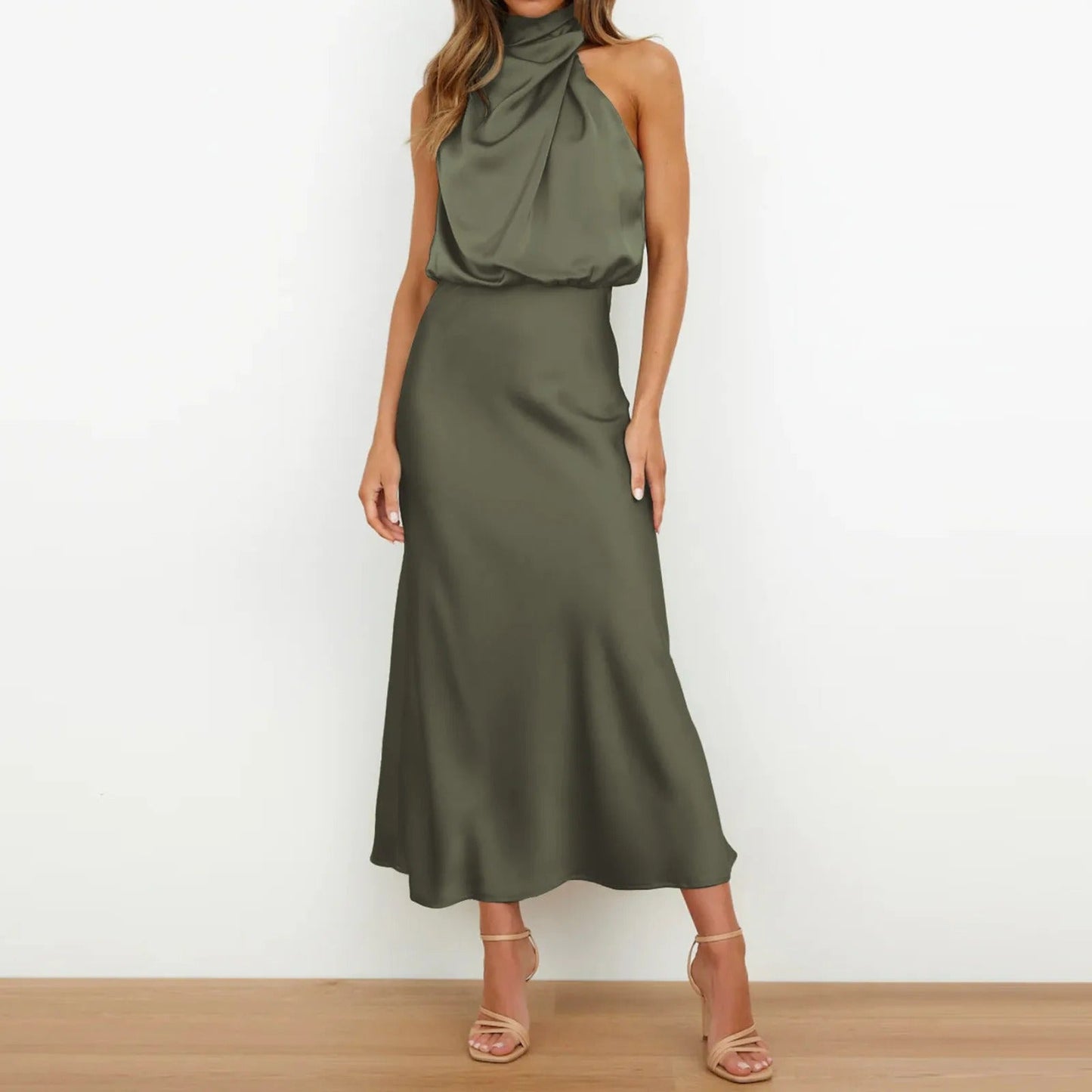 SILIA | Elegante Satijnen Halterjurk