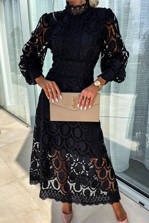 THAIS | Elegante Midi Jurk met Kantdetail & Luchtige Pasvorm