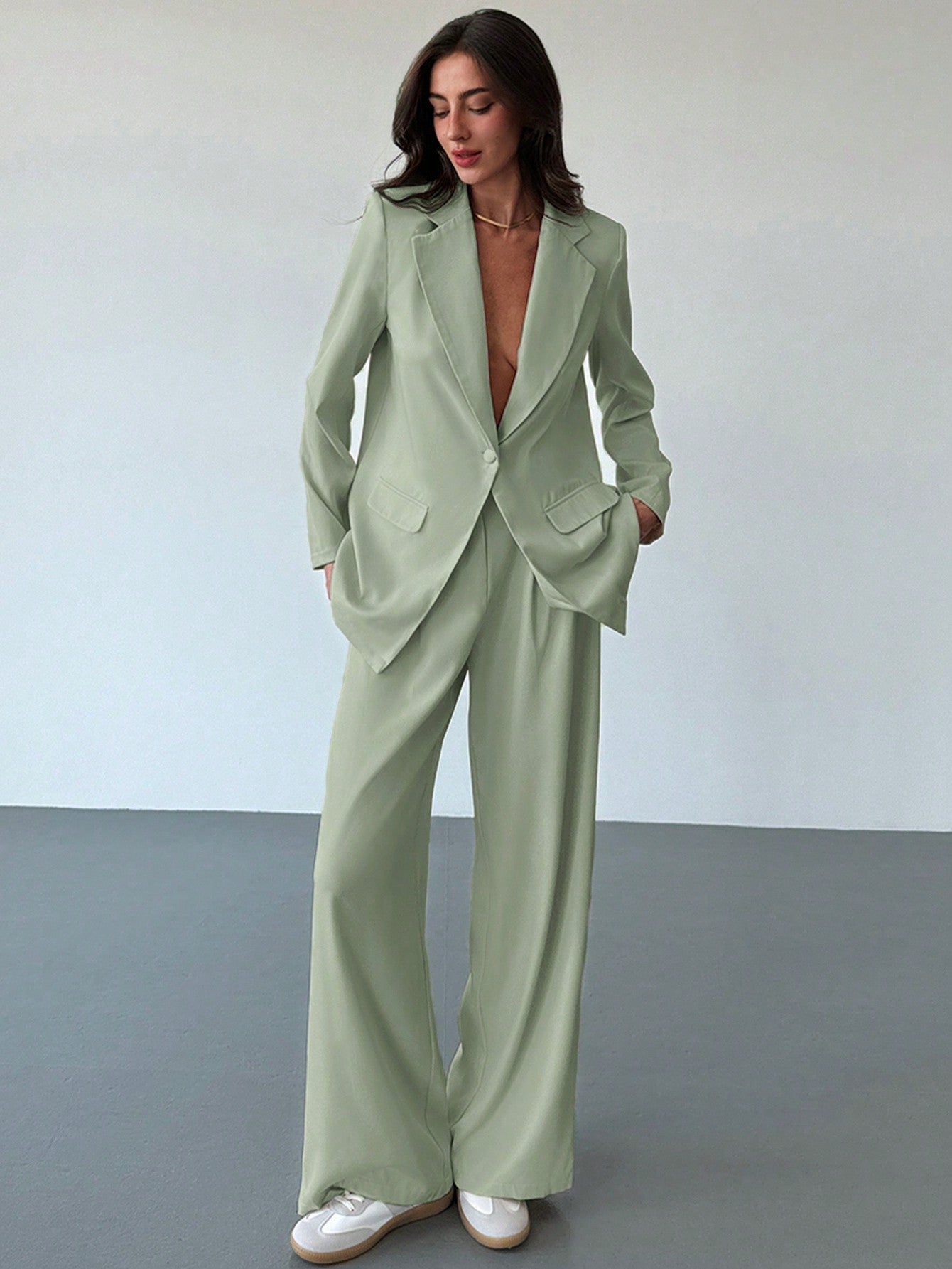 EMER | Elegante blazer met ceintuur van gerecycled materiaal