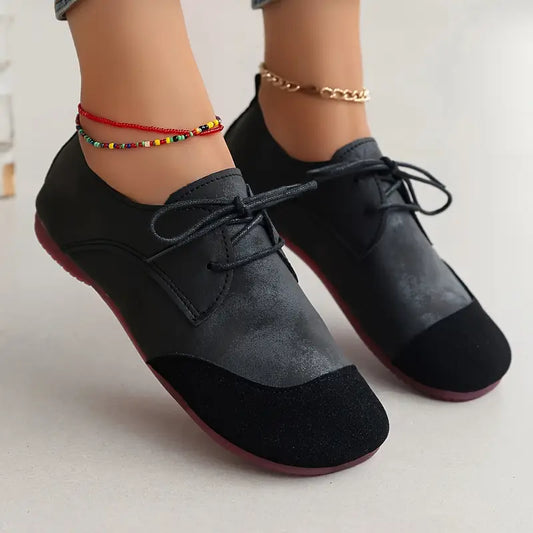 ELVESSA | Modieuze Tweekleurige Veterschoenen – Elegant & Veelzijdig