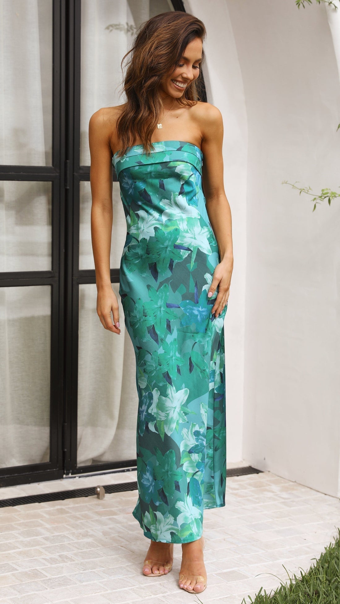 REBECA | Strapless Damesjurk met Elegante Snit