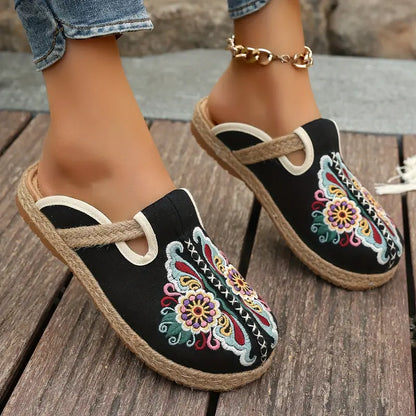SILVELLE | Bohemien Espadrille Muiltjes met Borduurdetails