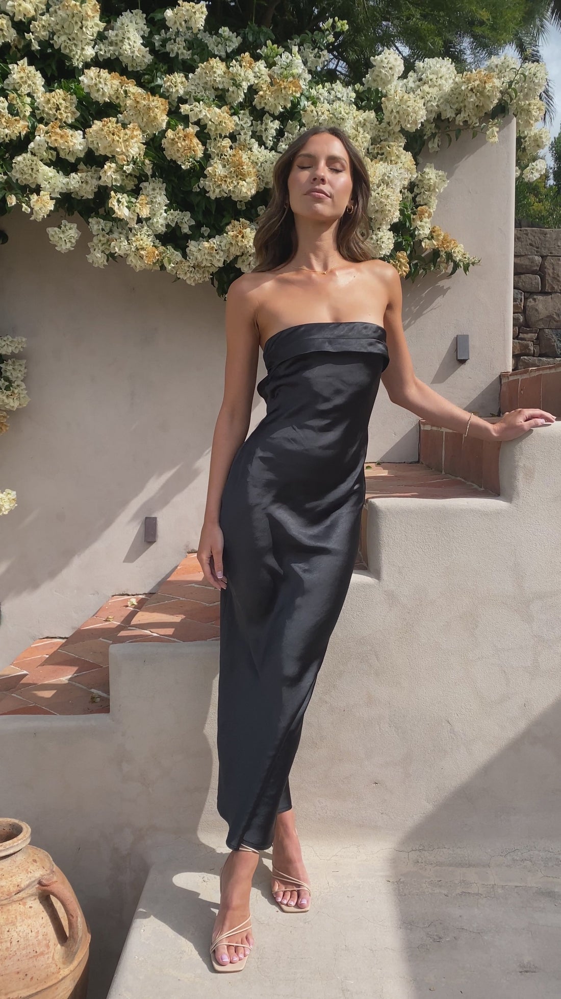 REBECA | Strapless Damesjurk met Elegante Snit