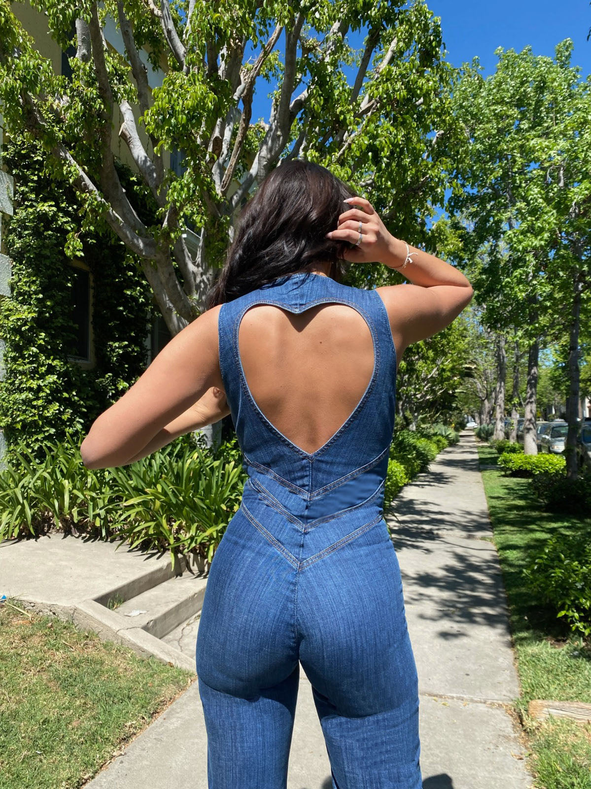 NAELY | Hartvormige Denim Jumpsuit met Open Rug