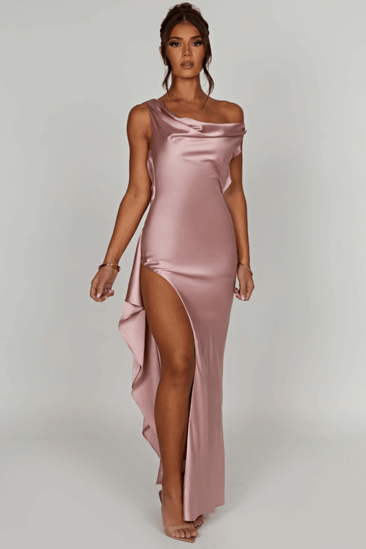EVANGELINE | Off-shoulder maxi-jurk van luxe satijn