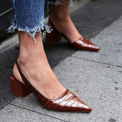 ROSITA | Slingback Hakken met Croco Textuur & Blokhak