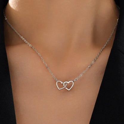 NILDA |  Dubbele hartjesketting – elegant & romantisch