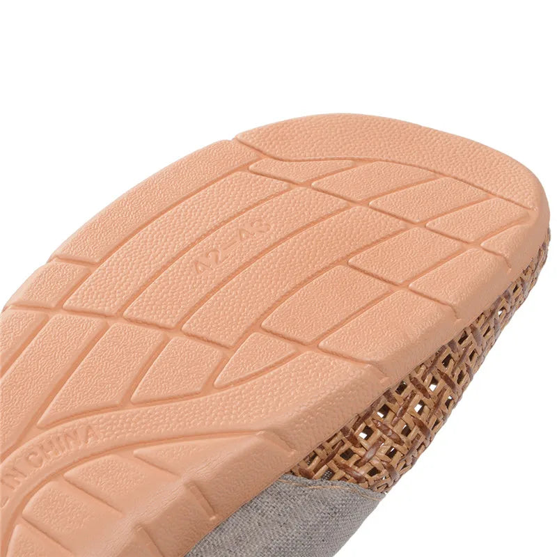 BEVERLY | Ademend linnen slippers met antislip zool