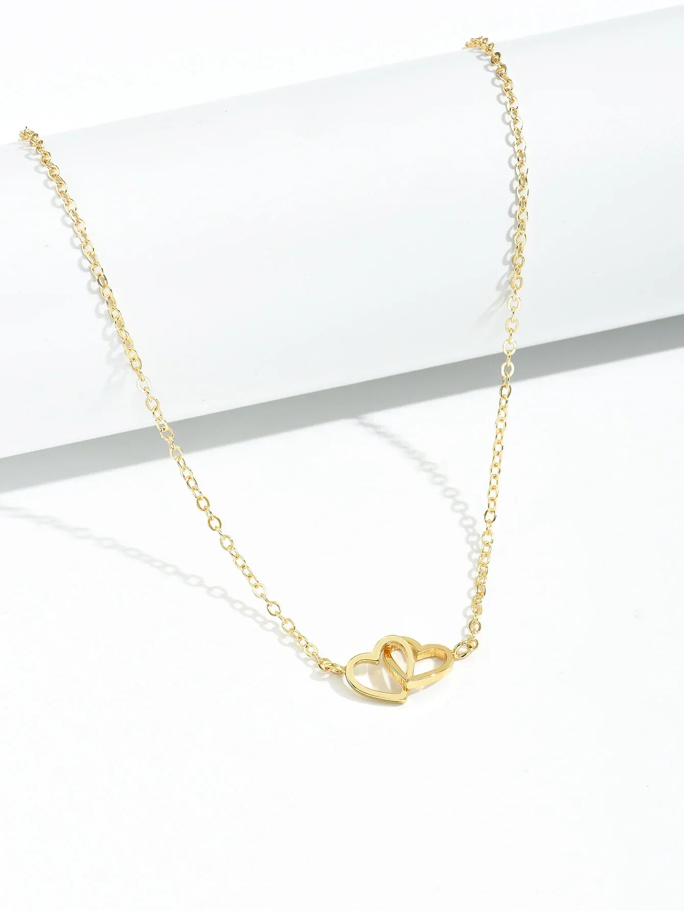 NILDA |  Dubbele hartjesketting – elegant & romantisch