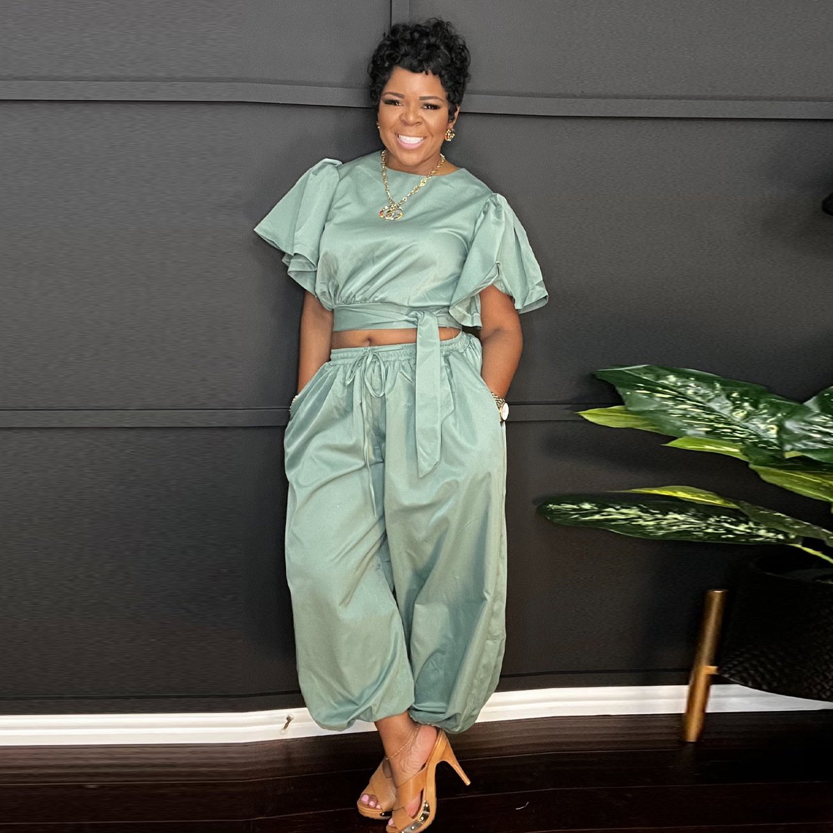 PAMELA | Statement Jogger Set met Peplum Details