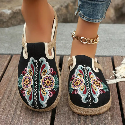 SILVELLE | Bohemien Espadrille Muiltjes met Borduurdetails