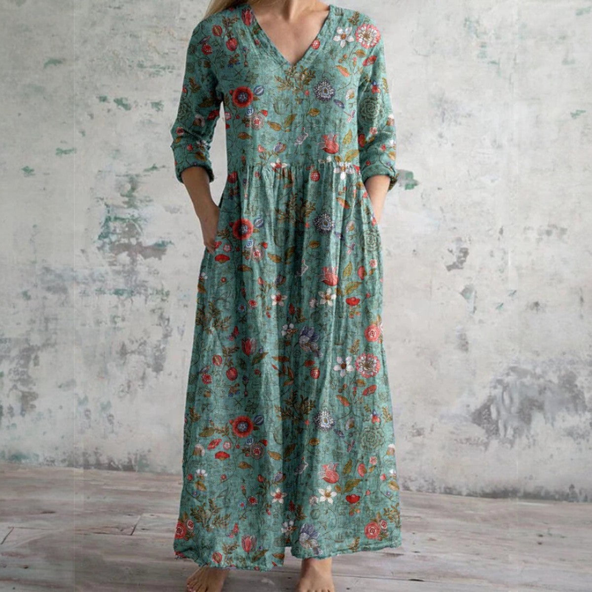 VITORIA | Bloemenjurk met slank silhouet en luchtige elegantie